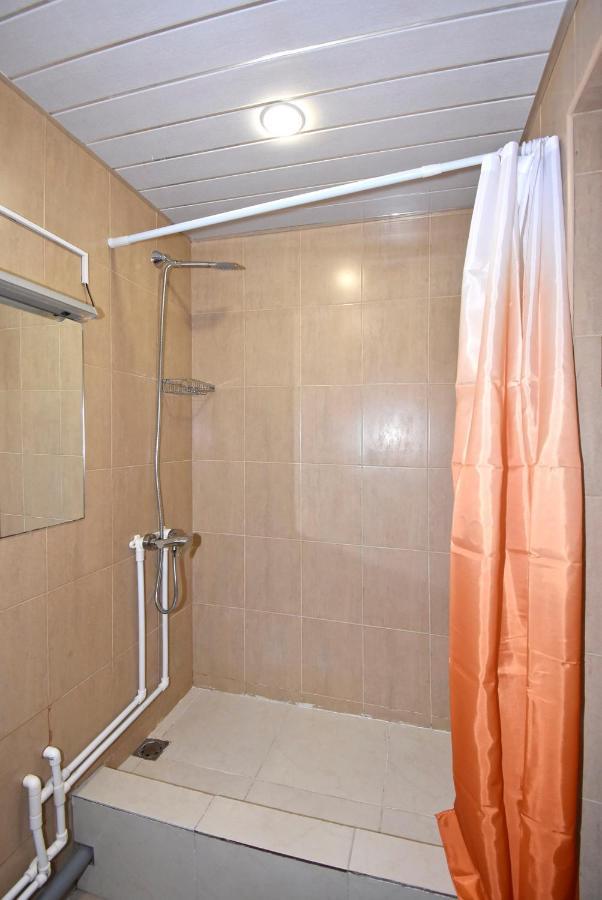 יירבאן Tumanyan Hostel And Tours חדר תמונה